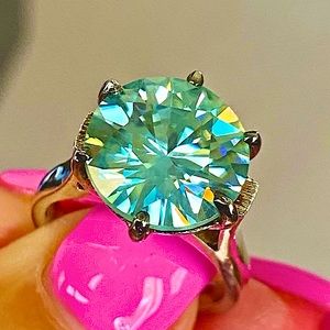 💎  SALE ‼️ UNIQUE & RARE 💥 7CT Light Blue Diamond 💍/